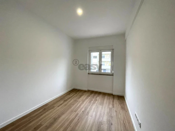 Apartamento T2 para Arrendamento em Falagueira-Venda Nova Foto 15