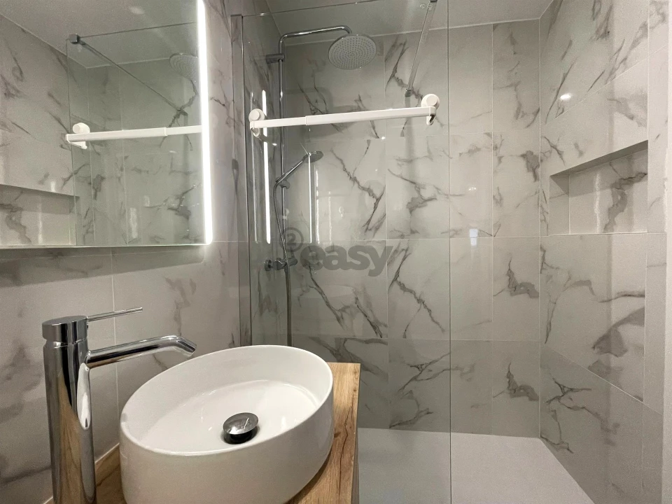 Apartamento T2 para Arrendamento em Falagueira-Venda Nova Foto 12