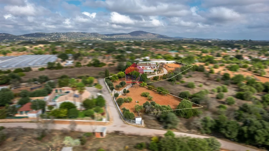 Moradia T0 para Venda em Pechão Foto 3