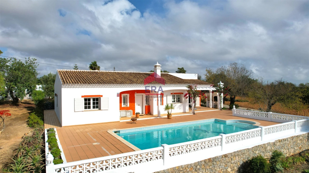 Moradia T0 para Venda em Pechão Foto 10