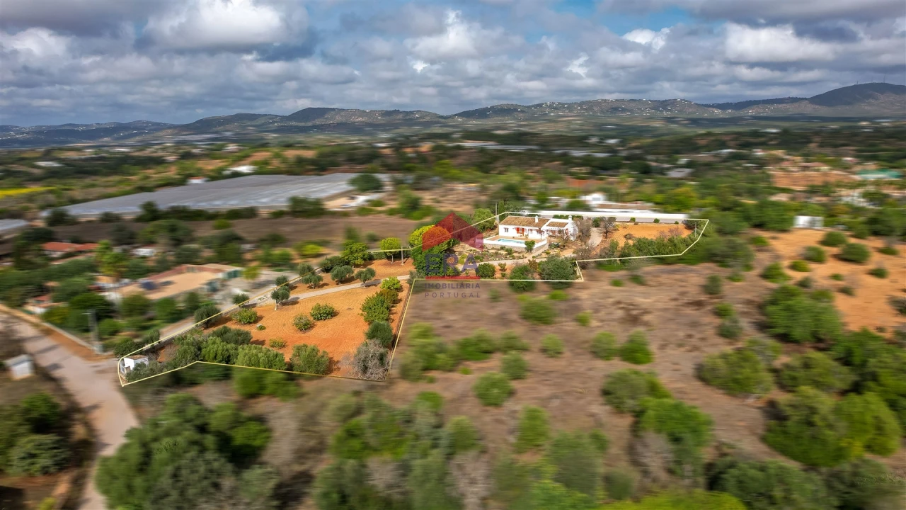 Moradia T0 para Venda em Pechão Foto 4