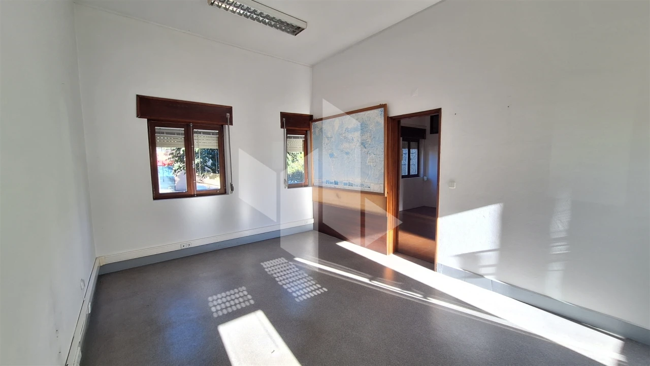 Escritório para Arrendamento em Tondela e Nandufe Foto 6