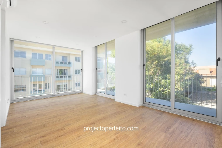 Apartamento T1 para Venda em Espinho Foto 5