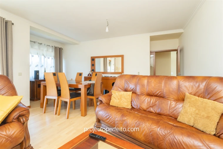 Apartamento T3 para Venda em Nogueira da Regedoura Foto 4