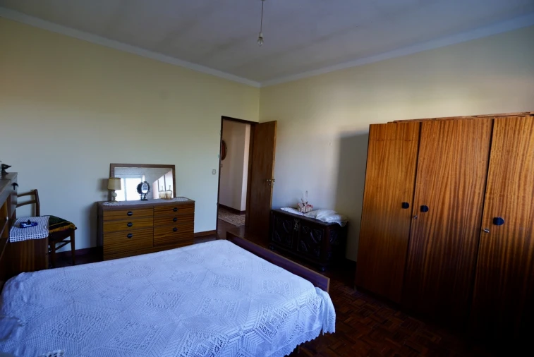 Moradia T4 para Venda em Escalos de Baixo e Mata Foto 21