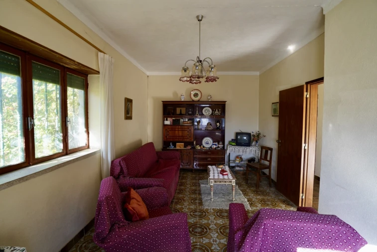 Moradia T4 para Venda em Escalos de Baixo e Mata Foto 7