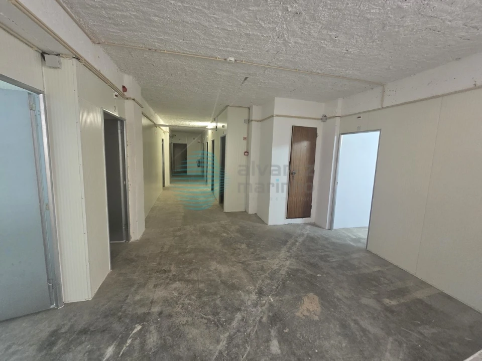 Armazém para Arrendamento em Santa Maria, São Pedro e Matacães Foto 5