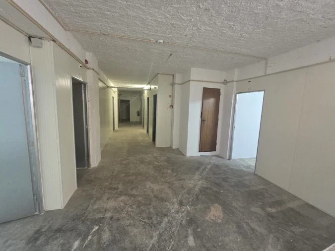 Armazém para Arrendamento em Santa Maria, São Pedro e Matacães Foto 1