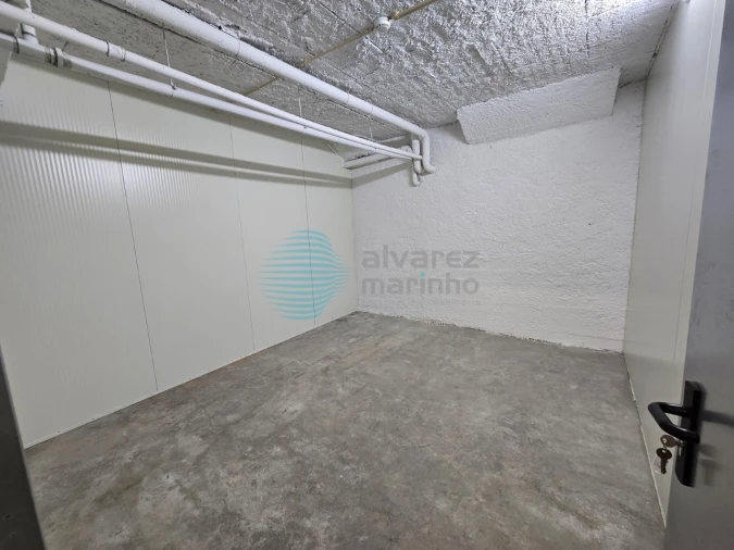 Armazém para Arrendamento em Santa Maria, São Pedro e Matacães Foto 9