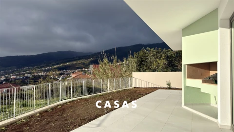 Moradia T2 para Venda em Arco da Calheta