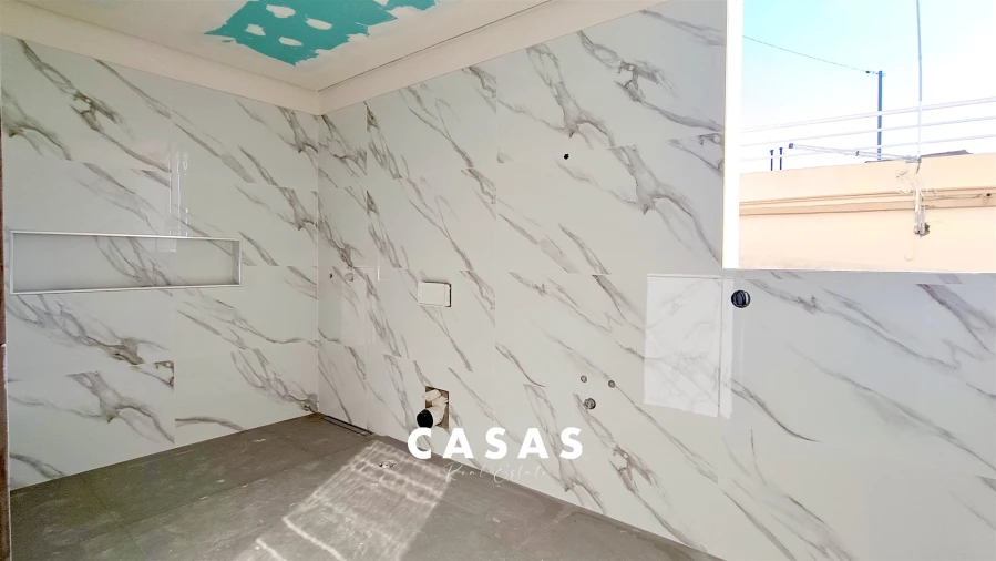 Moradia T2 para Venda em Arco da Calheta Foto 16