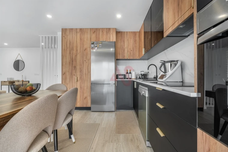 Apartamento T3 para Venda em Fornelos Foto 9