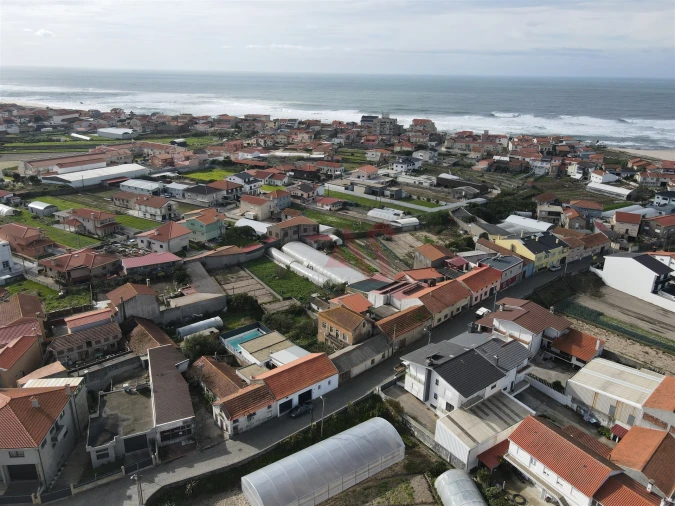 Moradia T5 para Venda em Aguçadoura e Navais Foto 2