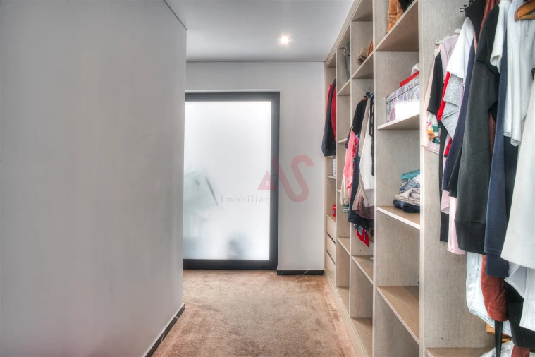 Moradia T5 para Venda em Aguçadoura e Navais Foto 23