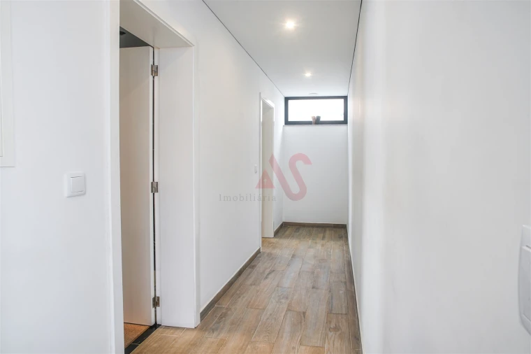 Moradia T5 para Venda em Aguçadoura e Navais Foto 18