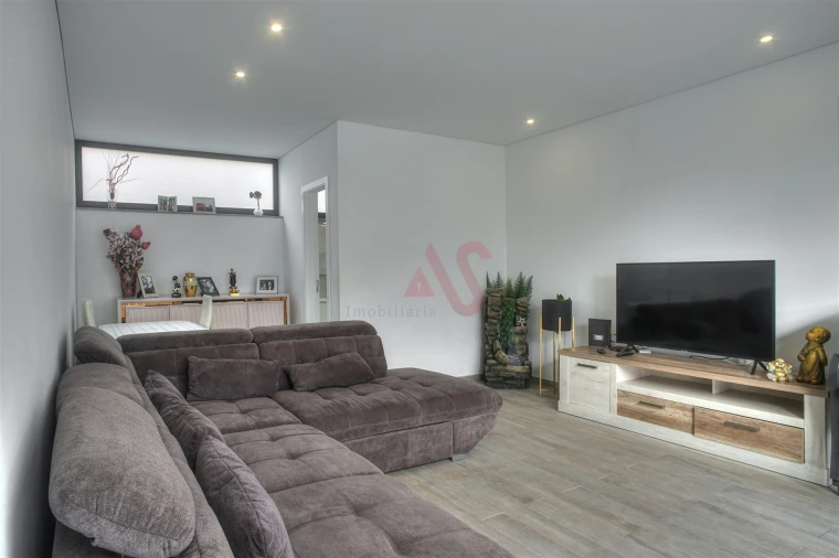 Moradia T5 para Venda em Aguçadoura e Navais Foto 15