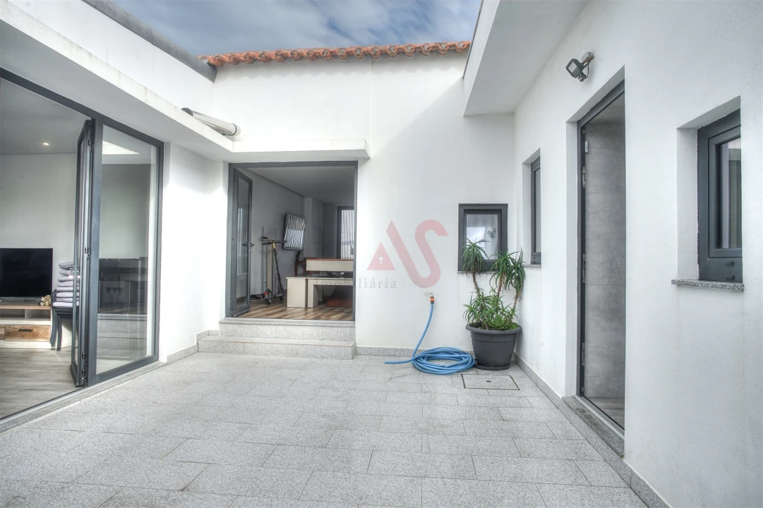 Moradia T5 para Venda em Aguçadoura e Navais Foto 12