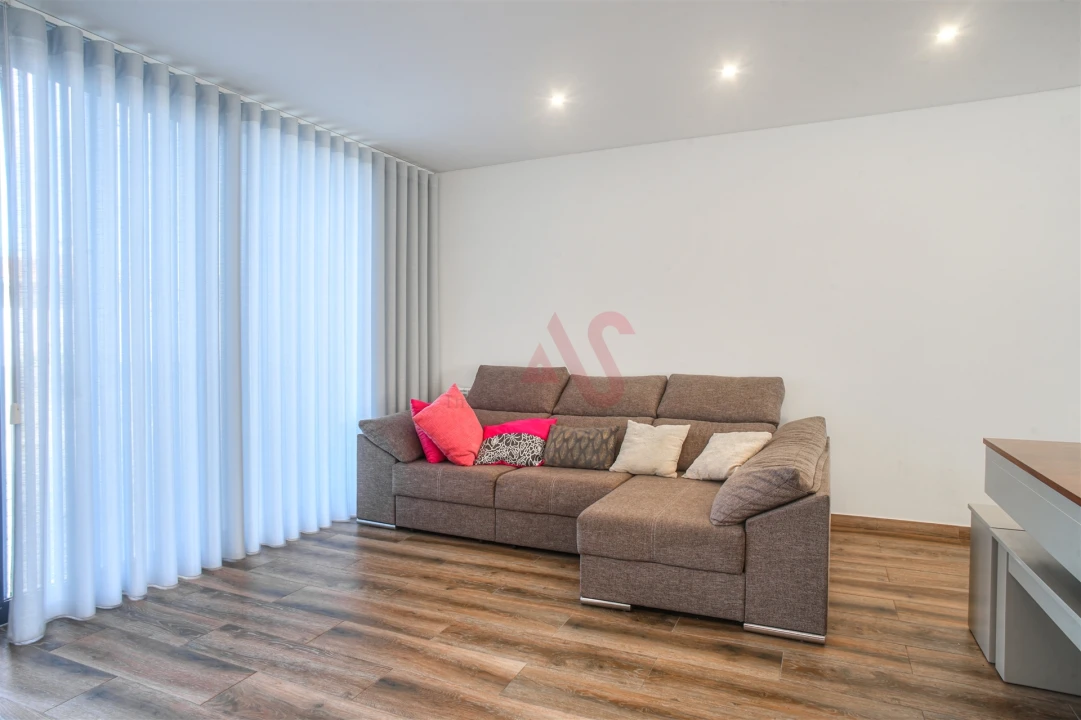 Moradia T5 para Venda em Aguçadoura e Navais Foto 5