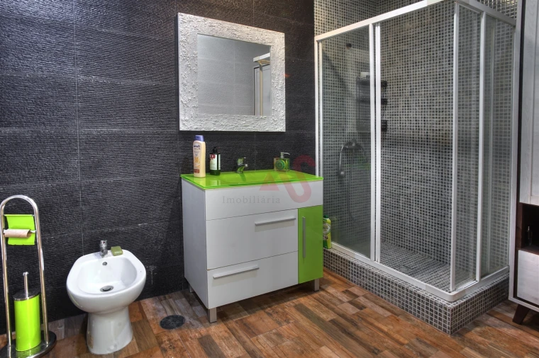 Prédio para Venda em Torrados e Sousa Foto 18