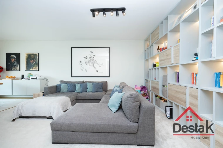 Apartamento T3 para Venda em Alcochete Foto 2