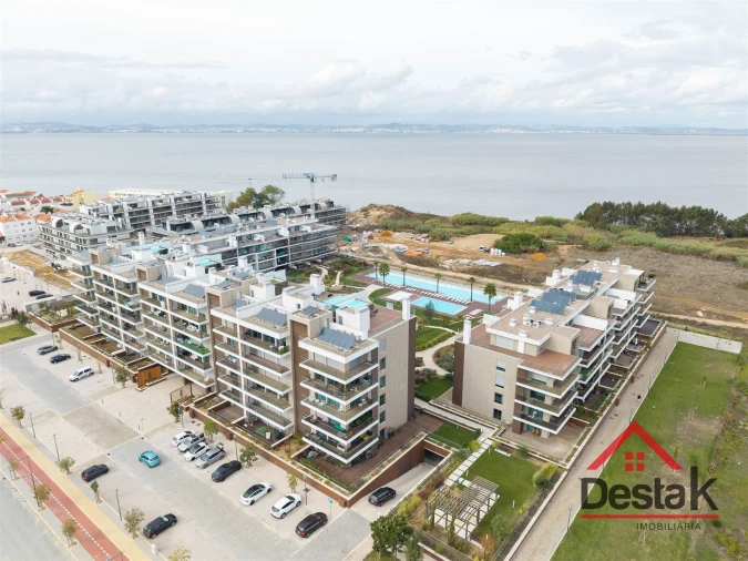 Apartamento T3 para Venda em Alcochete Foto 36