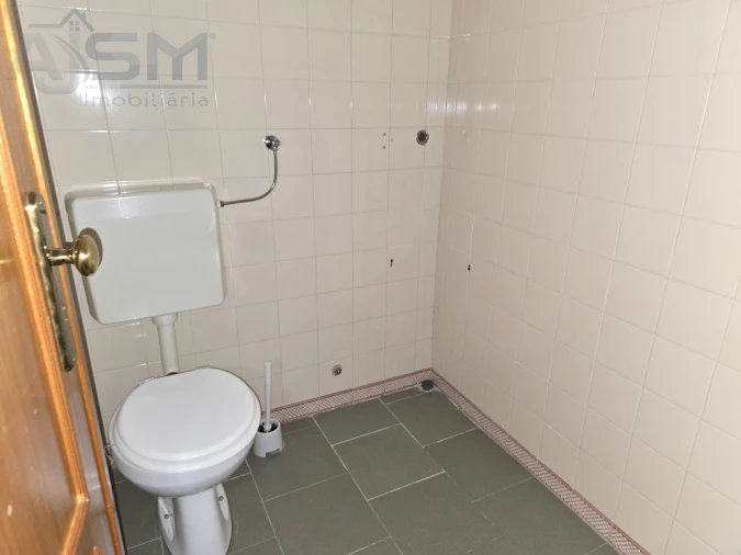 Loja para Arrendamento em Cacém e São Marcos Foto 8