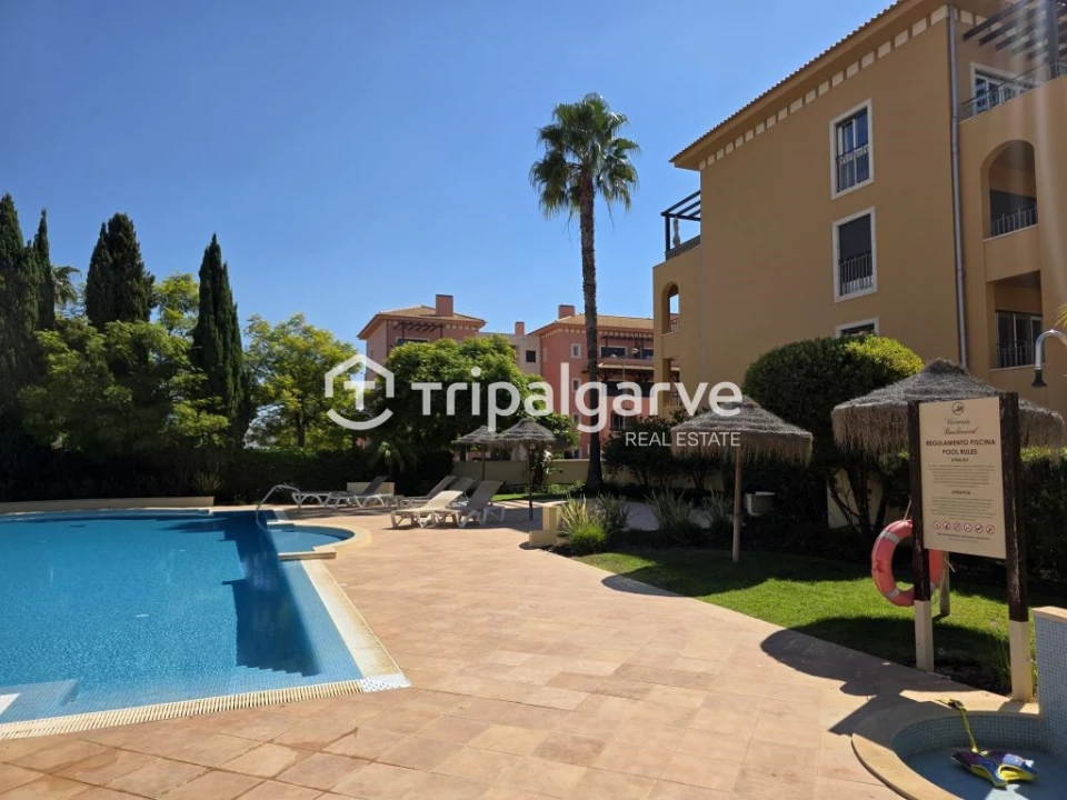 Apartamento T2 para Venda em Quarteira Foto 3