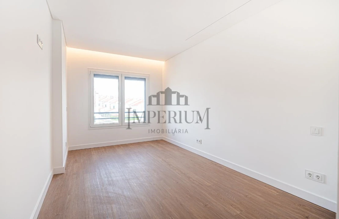 Apartamento T3 para Venda em Arruda dos Vinhos Foto 5