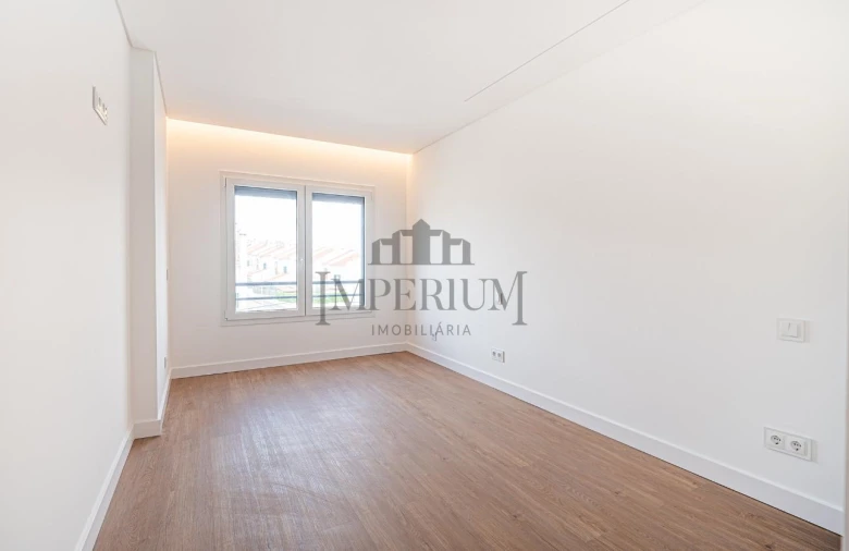 Apartamento T3 para Venda em Arruda dos Vinhos Foto 5