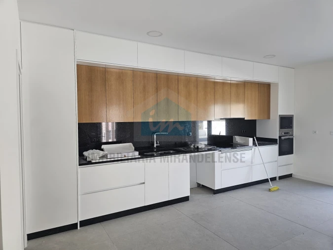 Moradia T3 para Venda em Mirandela Foto 3