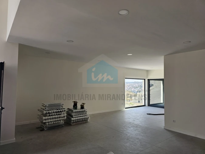 Moradia T3 para Venda em Mirandela Foto 5