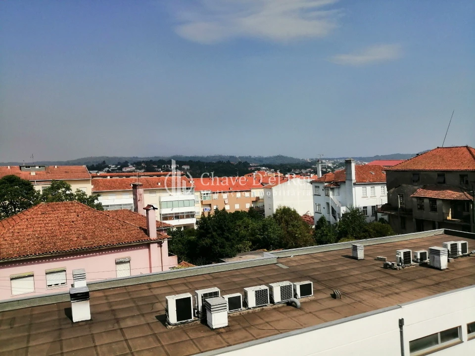 Apartamento T1 para Arrendamento em Viseu Foto 9