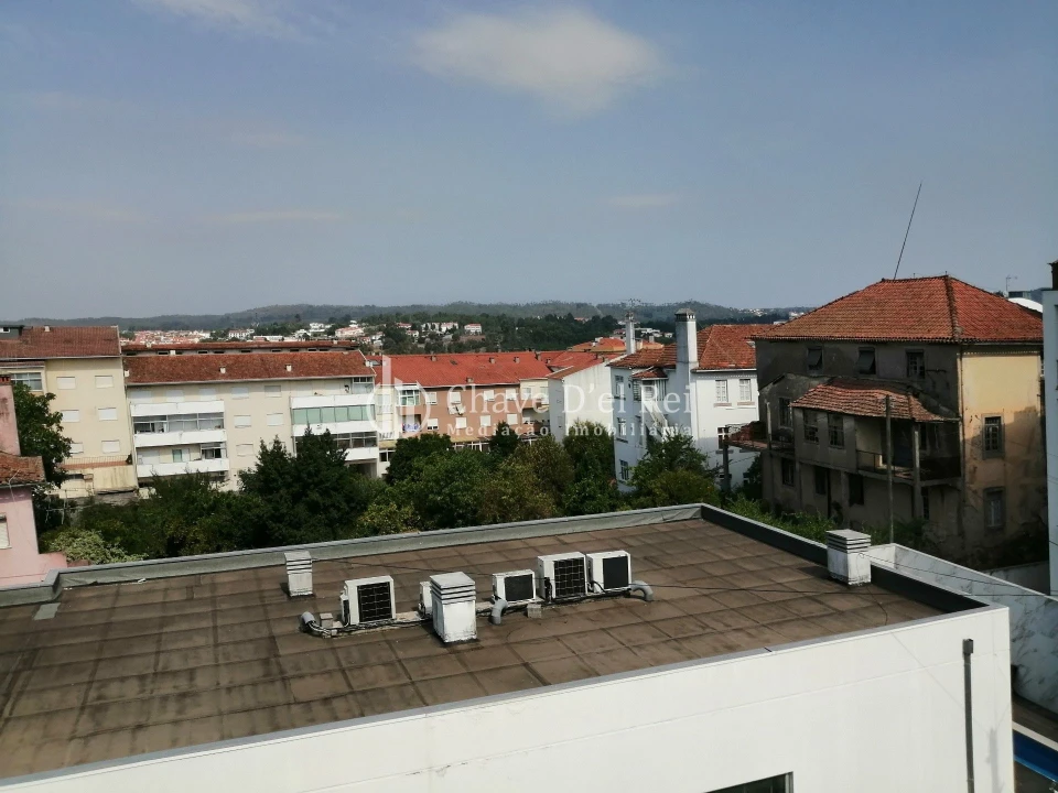 Apartamento T4 para Arrendamento em Viseu Foto 18