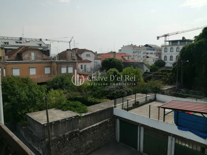 Apartamento T4 para Arrendamento em Viseu Foto 17
