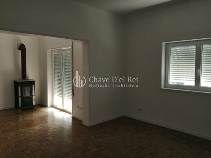 Apartamento T4 para Arrendamento em Viseu Foto 5