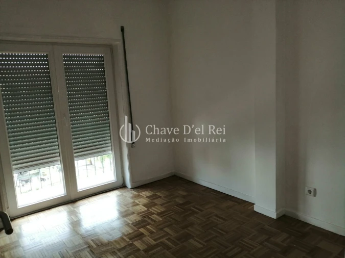 Apartamento T4 para Arrendamento em Viseu Foto 10