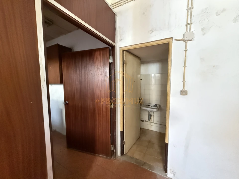 Prédio para Venda em Buarcos Foto 8