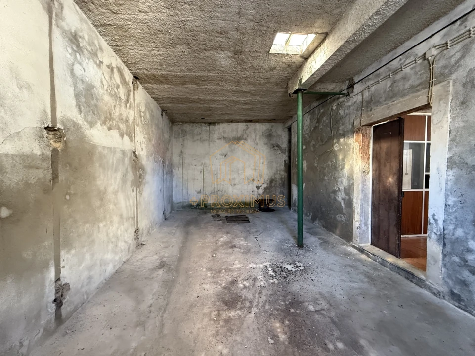 Prédio para Venda em Buarcos Foto 13