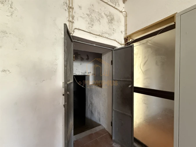 Prédio para Venda em Buarcos Foto 10