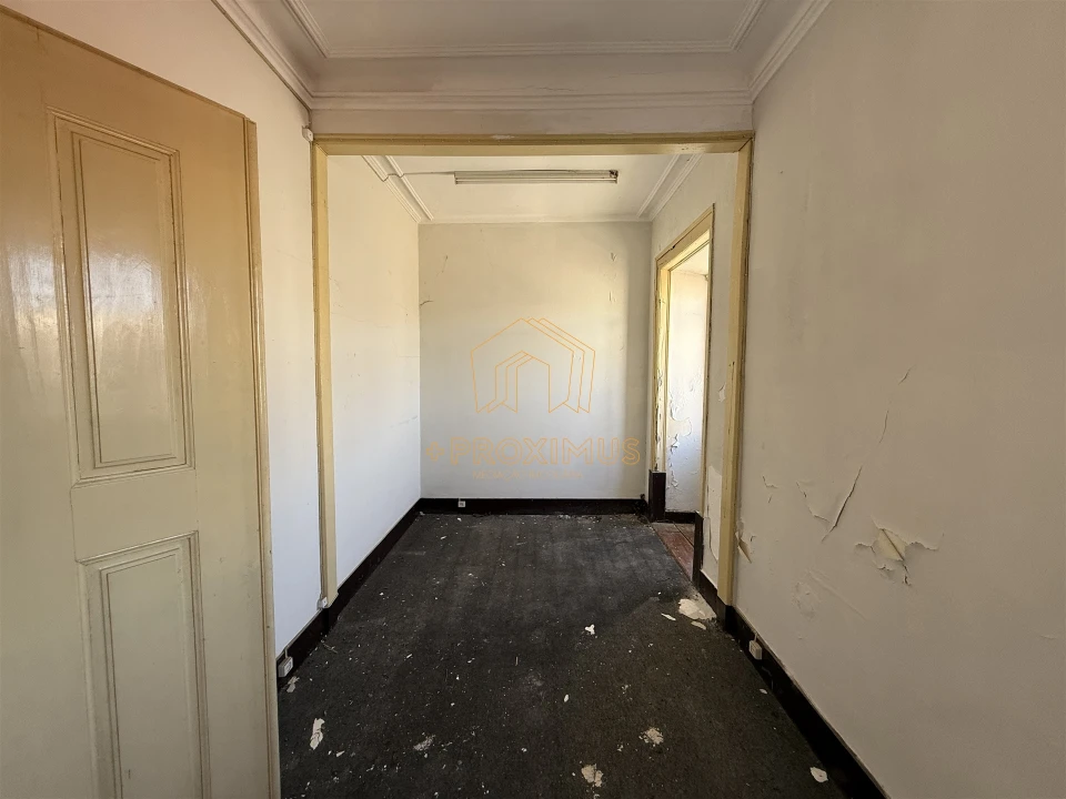 Prédio para Venda em Buarcos Foto 29