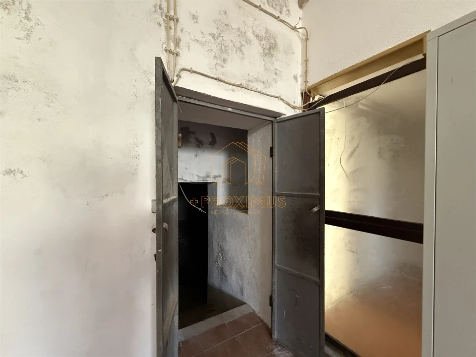 Prédio para Venda em Buarcos Foto 10