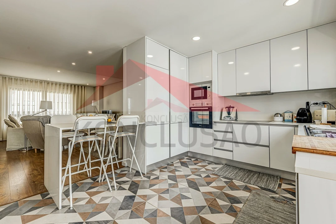 Moradia T3 para Venda em Santa Iria de Azoia, São João da Talha e Bobadela Foto 8