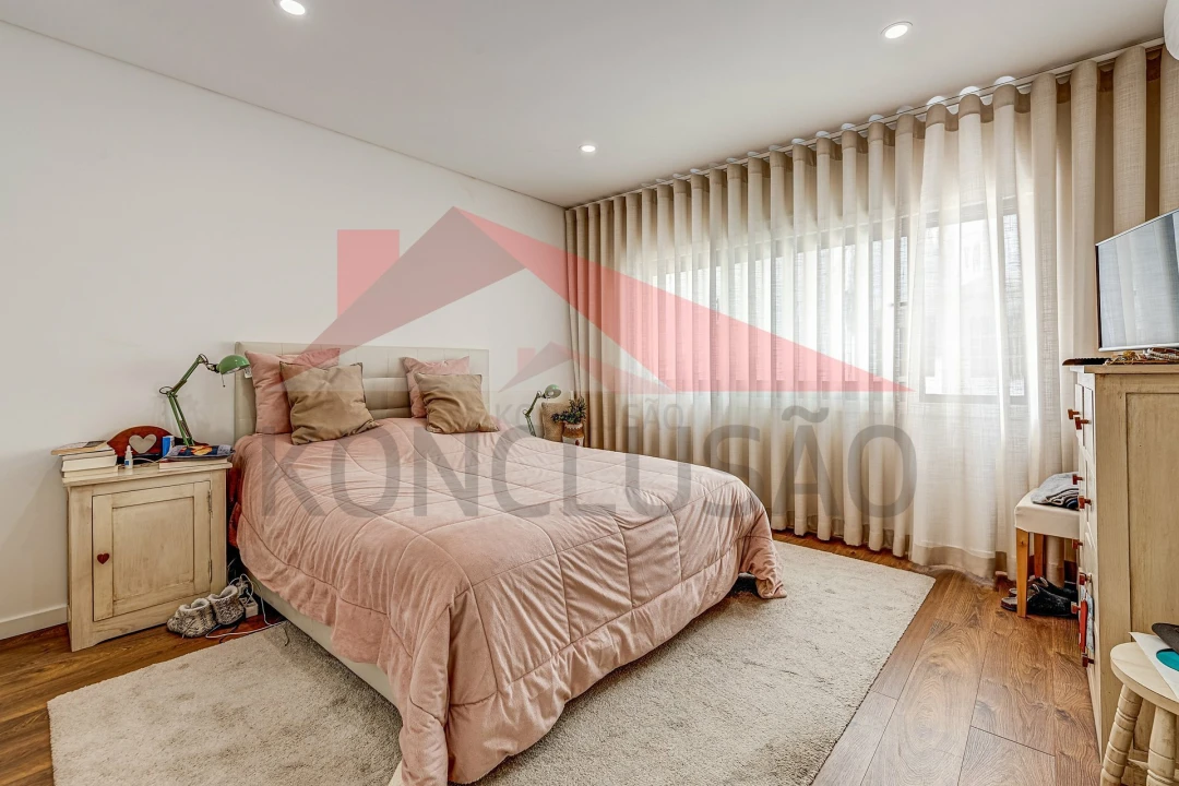 Moradia T3 para Venda em Santa Iria de Azoia, São João da Talha e Bobadela Foto 15