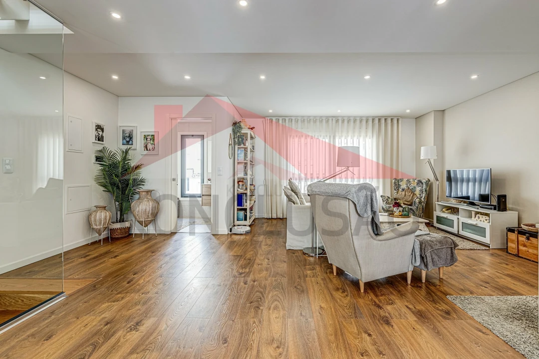 Moradia T3 para Venda em Santa Iria de Azoia, São João da Talha e Bobadela Foto 4