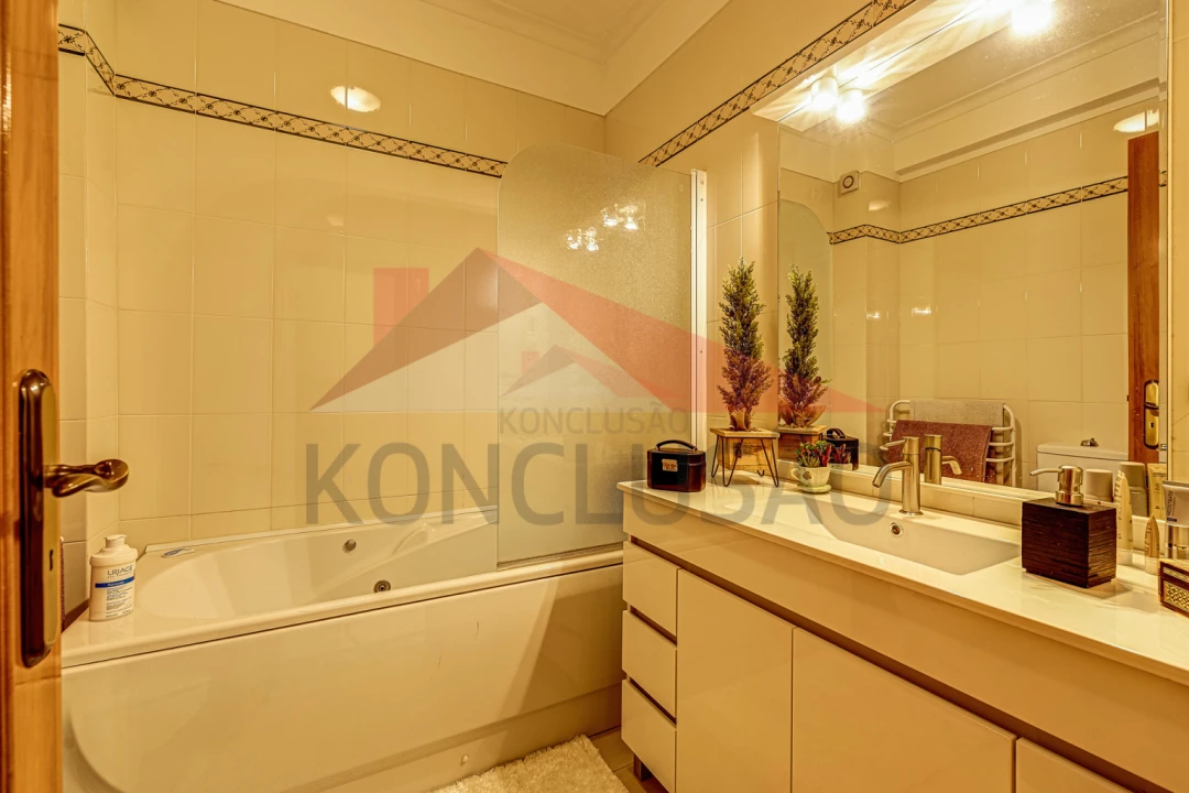 Moradia T3 para Venda em Ericeira Foto 13