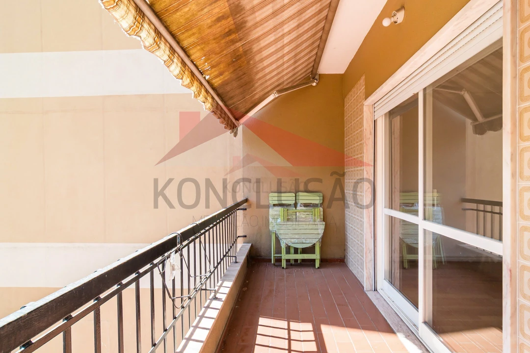 Apartamento T4 para Venda em Lumiar Foto 14