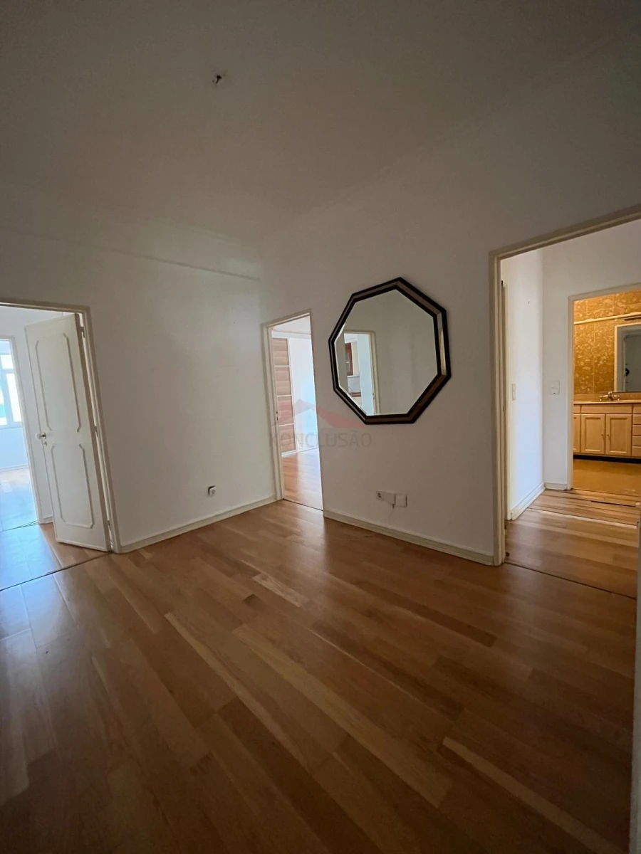 Apartamento T4 para Venda em Lumiar Foto 7