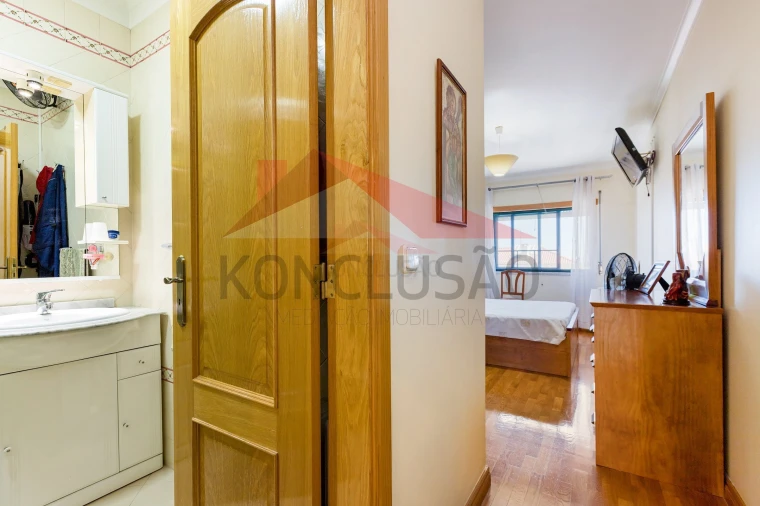 Apartamento T3 para Venda em Alverca do Ribatejo e Sobralinho Foto 18