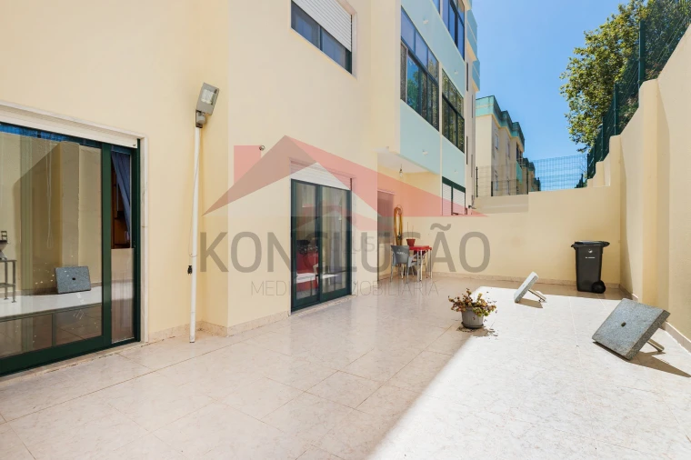 Apartamento T3 para Venda em Alverca do Ribatejo e Sobralinho Foto 2