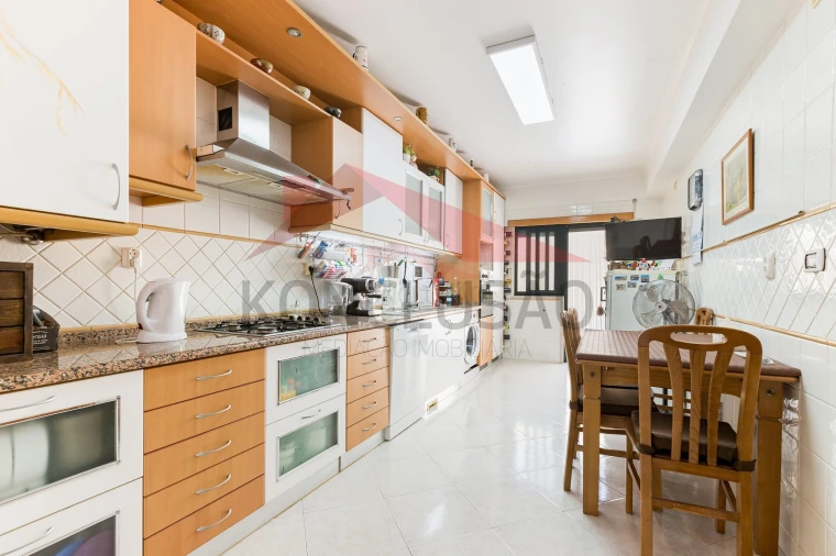 Apartamento T3 para Venda em Alverca do Ribatejo e Sobralinho